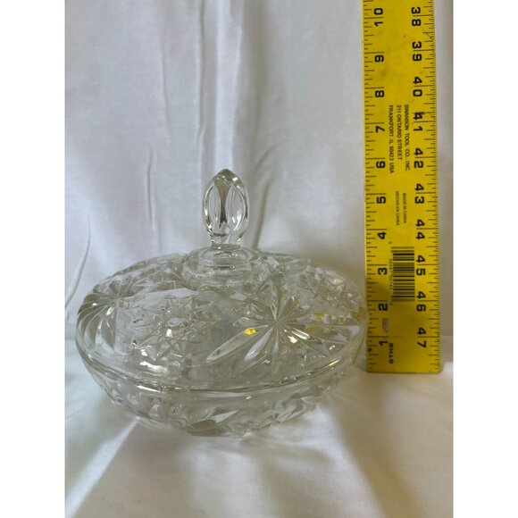 Vintage Crystal Lidded Candy Dish With Starburst Pattern 6" Diameter Decorative - Picture 2 of 2